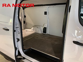 Transportbil - Skåp Toyota ProAce 15 av 17