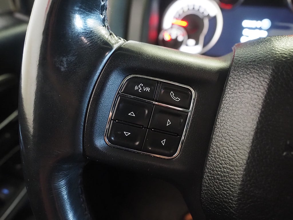 RAM 1500 Sport 5.7 V8 395hk HEMI 4x4 TorqueFlite |Taklucka|Drag| 2018