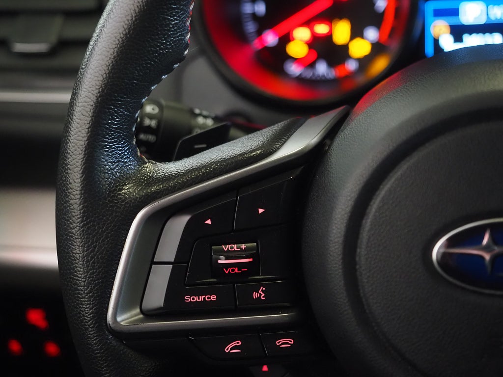 Subaru Outback 2.5 4WD Lineartronic 175hk Drag Skinn B-Kamera M-Värm