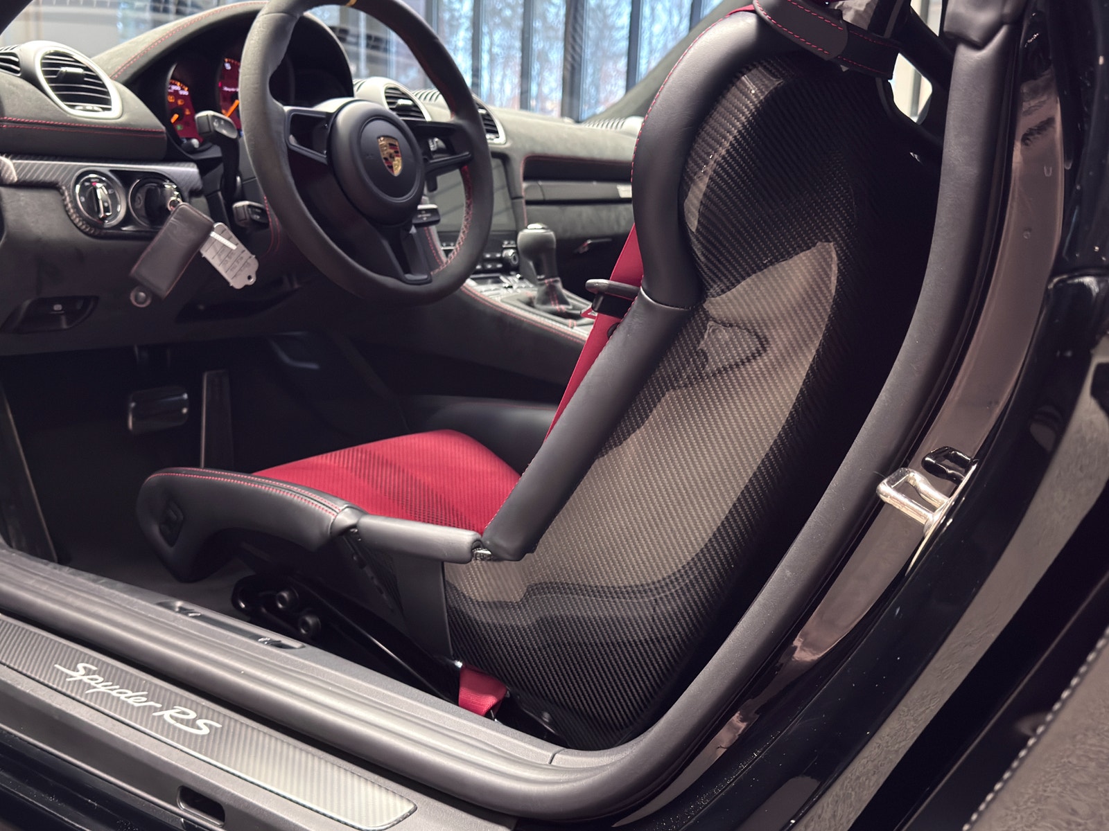 Porsche 718 Spyder RS 500hk | Weissach-paket | Se utrustning! 2024 - miniatyr 25