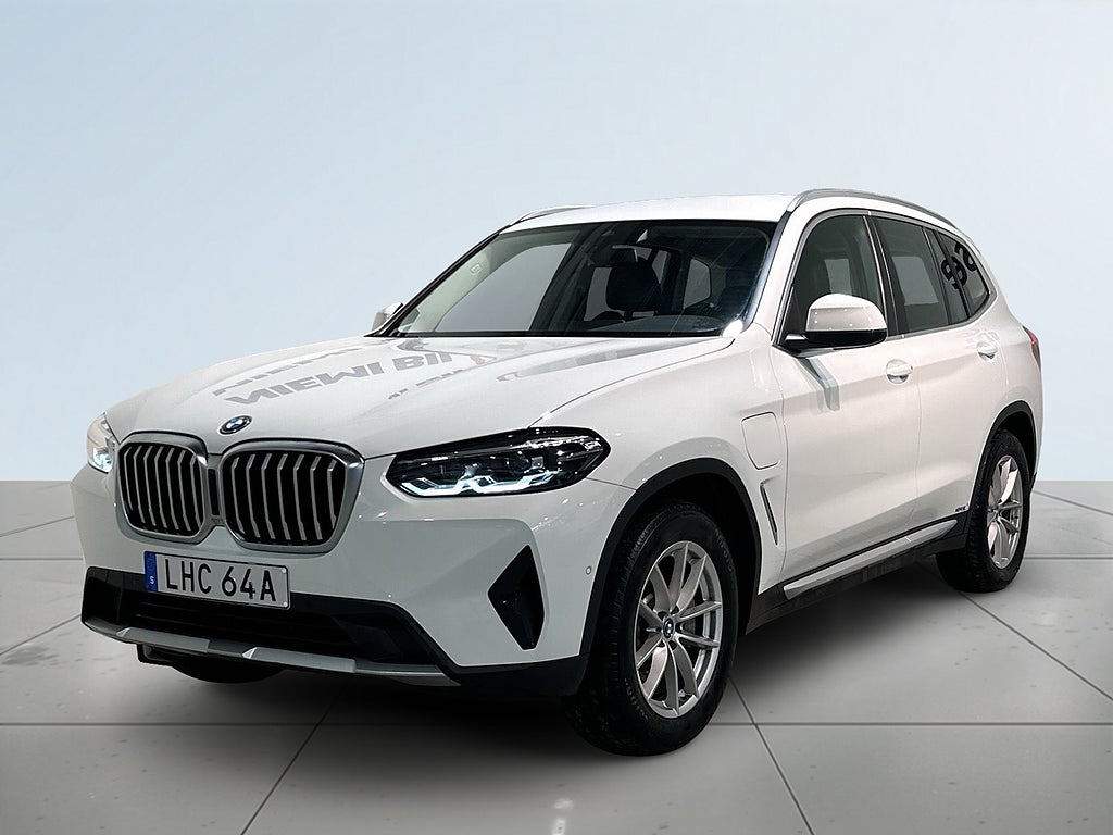 BMW X3 xDrive30e Steptronic Drag Kamera CarPlay GPS Skinn SoV