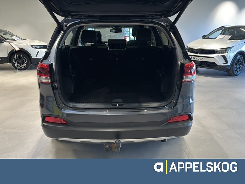 Kia Sorento 2.2 CRDi AWD |DRAG|PANORAMA|7-SITS|RÄNTA 3,99%|V-HJUL| thumbnail