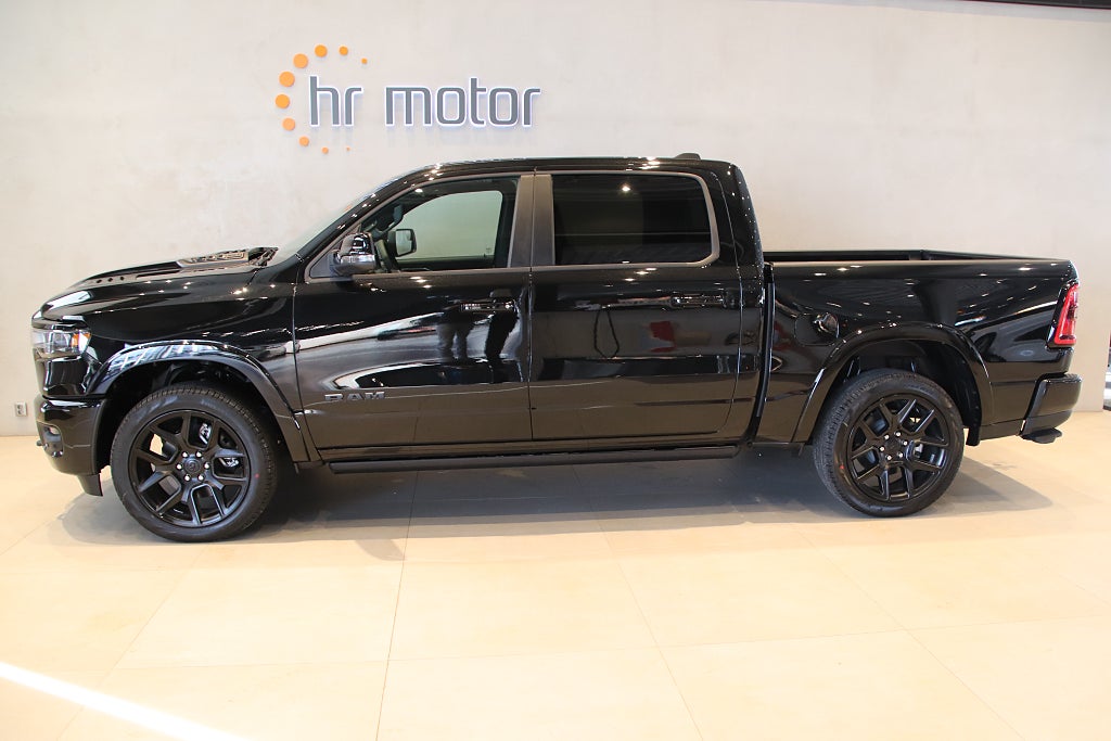Dodge RAM 1500 Laramie Night/Låg skatt/Nya 420Hk/Från 6,346 