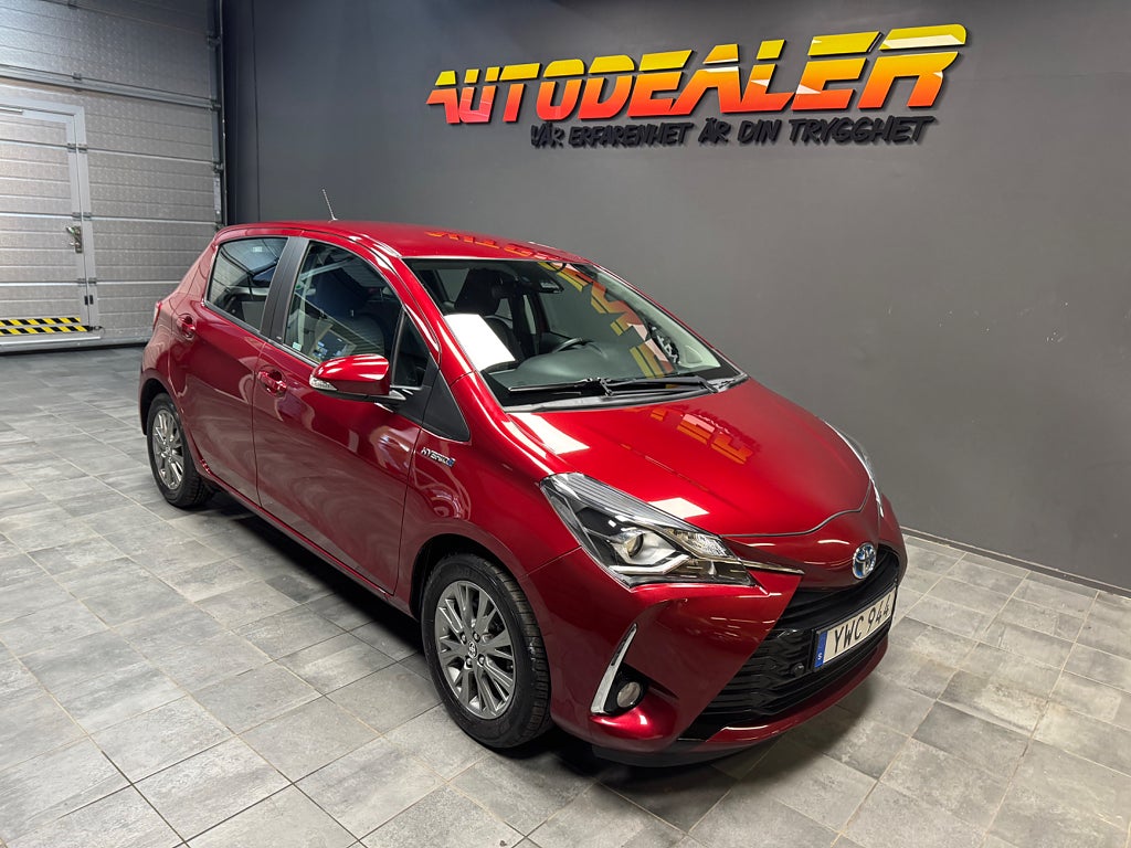 Toyota Yaris Hybrid e-CVT Active 2800 Mil Euro 6