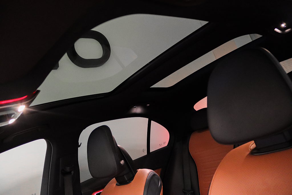 Mercedes-Benz C 200 4Matic AMG Line Premium Panorama Burmester 204hk