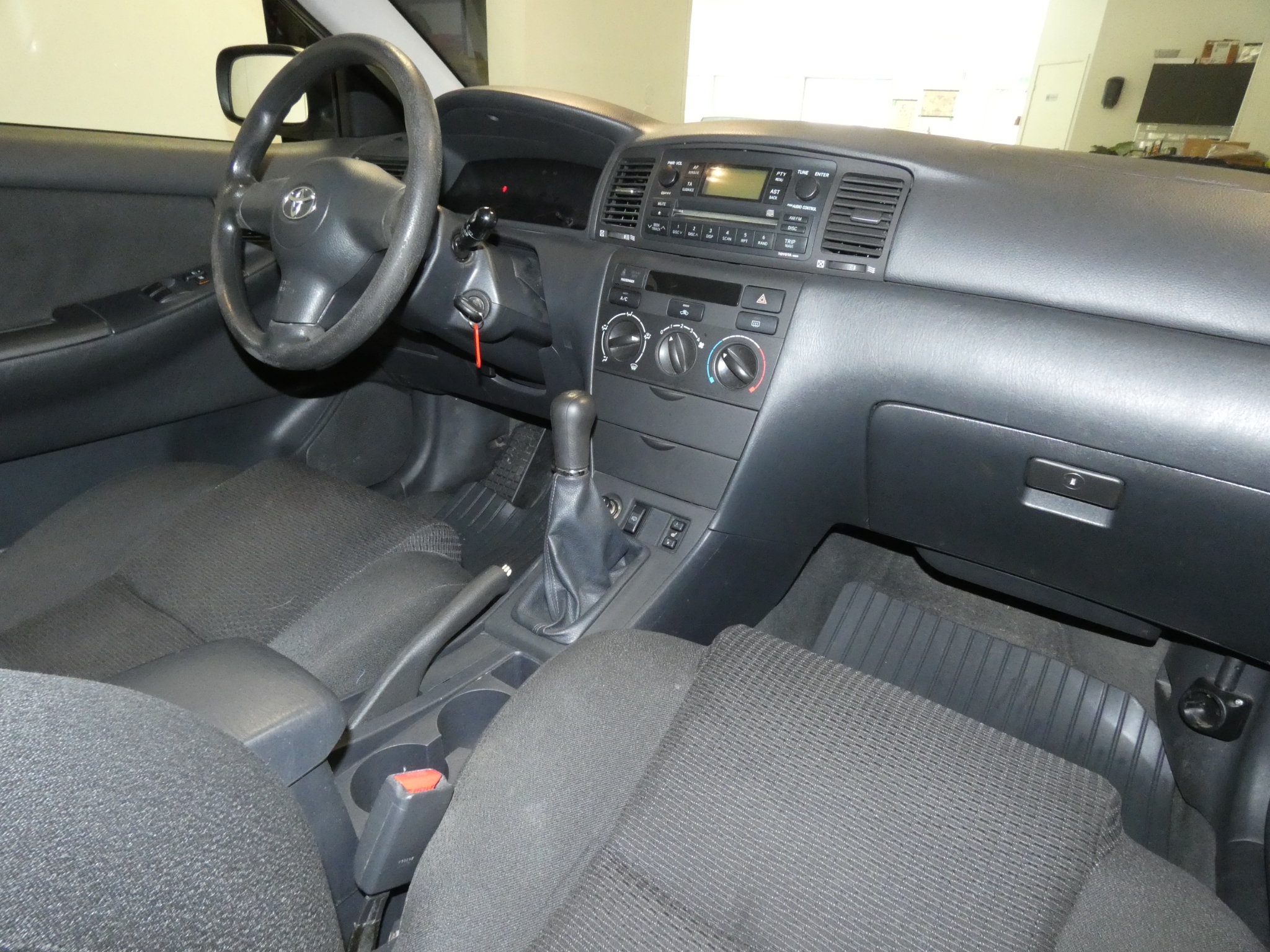 Toyota Corolla 2005, kuva 7/34