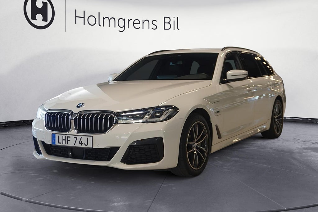 BMW 530e xDrive Touring M Sport Drag Helljusassistent DAP Sportstol