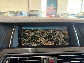 BMW 520d Touring Steptronic S&V-Hjul/Drag/Psens/Helskinn/Navi – bild 17