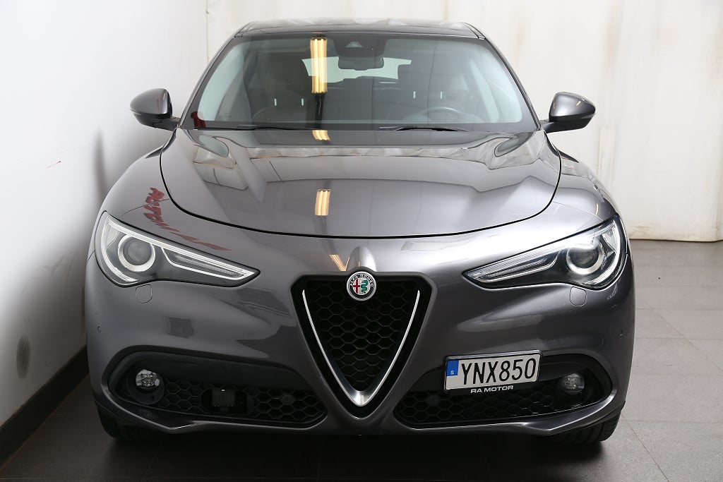 Alfa Romeo Stelvio 2,2 JTD 16V Q4 210hk Aut Webasto Dragkrok 2017
