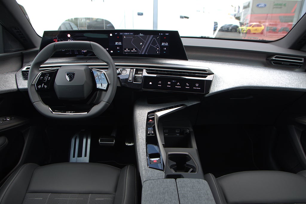 Peugeot 3008 Edition Hybrid 145hk Aut *Fri service 3 år