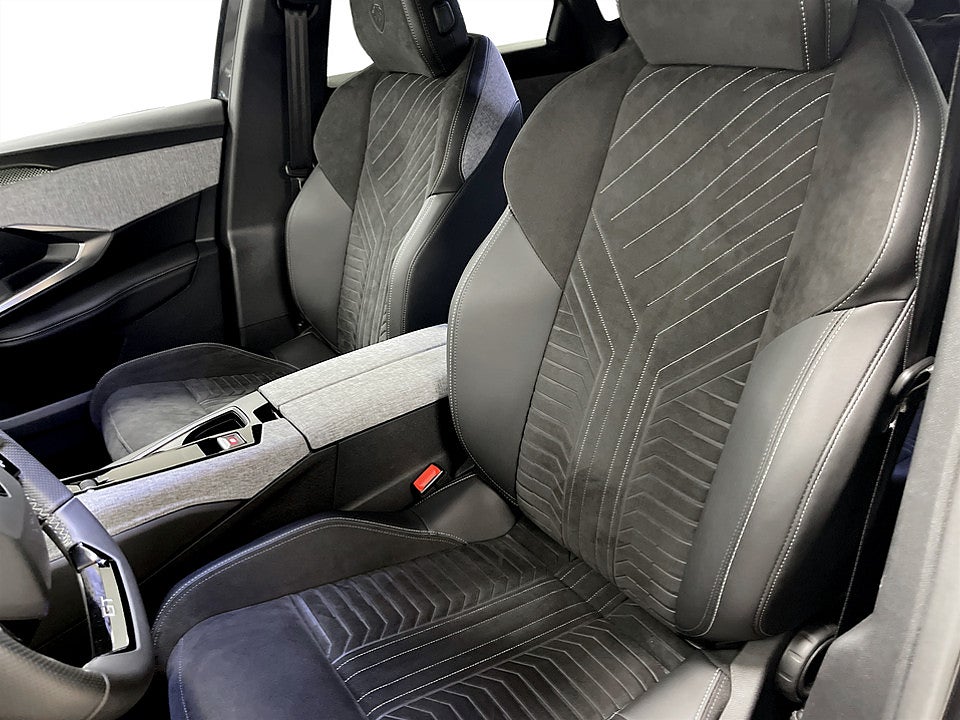 Bild på Peugeot 3008 GT Hybrid 145hk Aut B-KAMERA CARPLAY