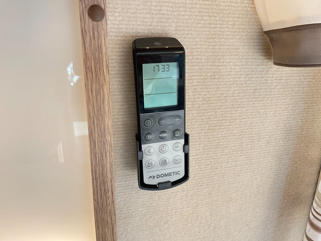 Kabe Smaragd 520 XL KS / ALDE / AC / Året runt standard / 1995kr/mån  - Kabe