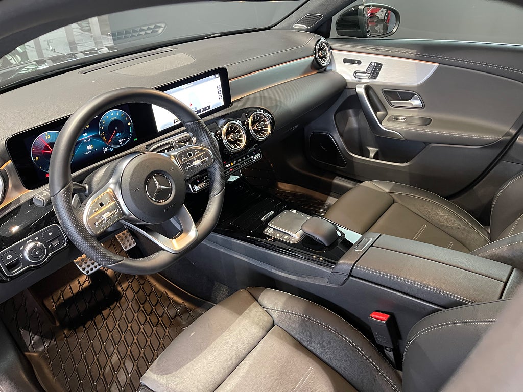 Mercedes-Benz A 250 e AMG Premium Plus Glastak - bild 9