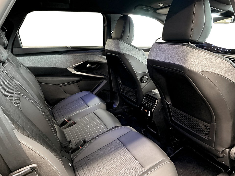 Bild på Peugeot 5008 GT Hybrid 145hk Aut 7-SITS B-KAMERA CARPLAY