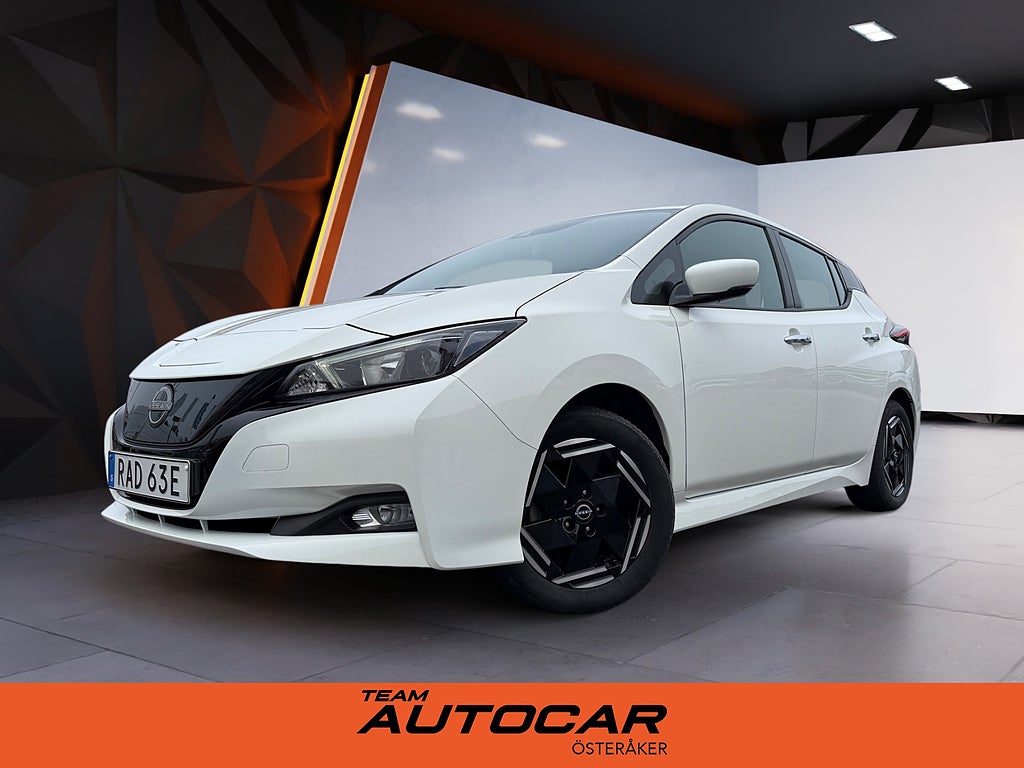 Nissan Leaf ACENTA BACKKAMERA AppleCarplay RATTVÄRME 