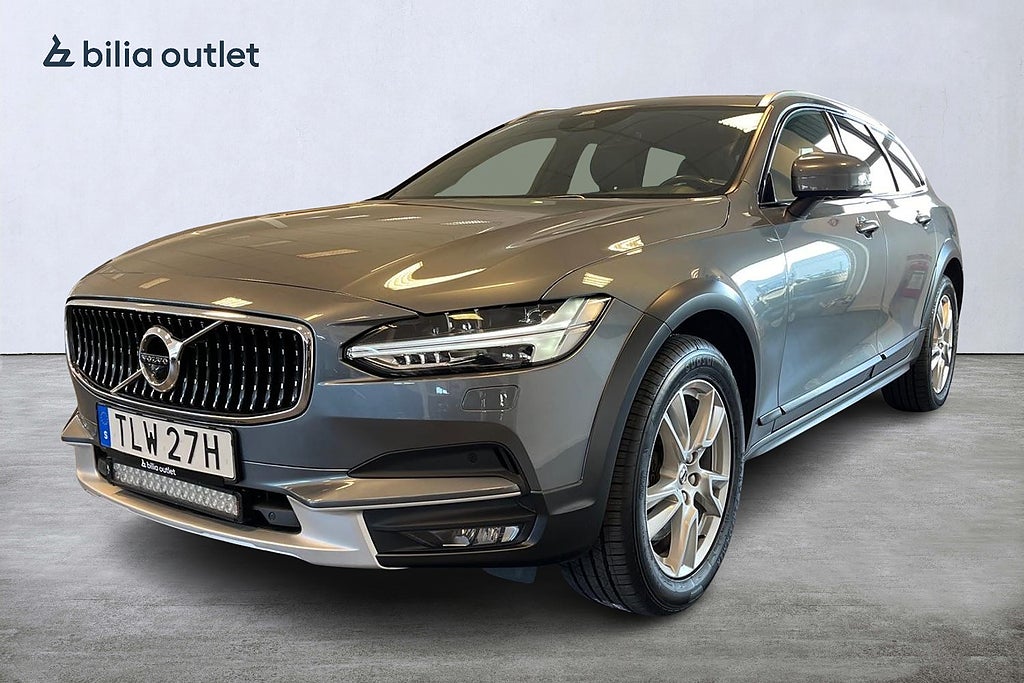 Volvo V90 Cross Country D5 AWD Momentum 235hk Drag 360°kam VOC H/K Kamrem Bytt