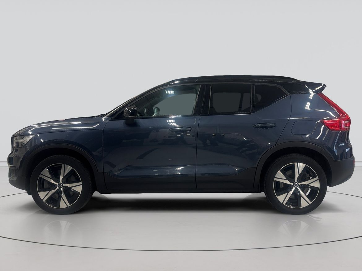 Volvo XC40 Plus 2022, bild 2/10