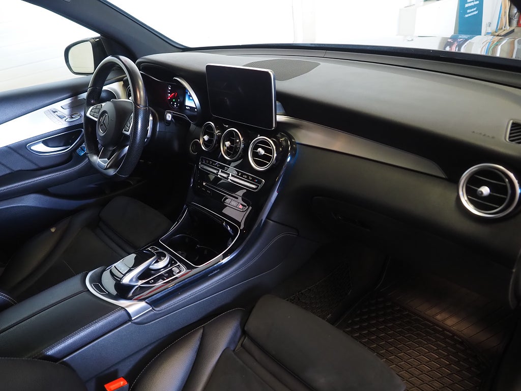 Mercedes-Benz GLC 250 d 4MATIC 9G-Tronic AMG Pano Navi Drag Kamera D-Värm 2016
