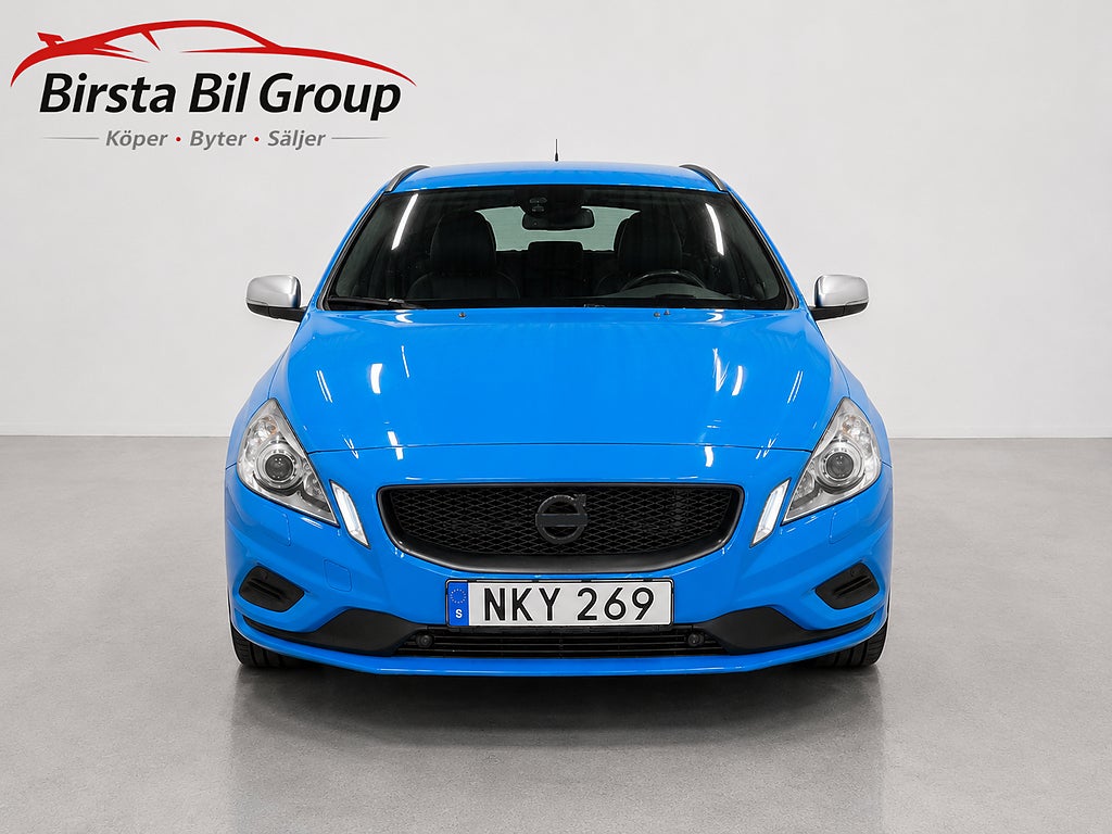 Volvo V60 T4 R-Design Rebel Blue