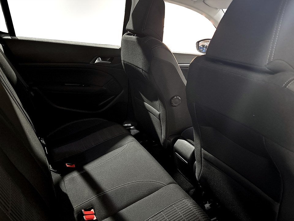 Bild på Peugeot 308 5D Allure 1.2 PT 130hk Aut - CARPLAY, BACKSENSORER