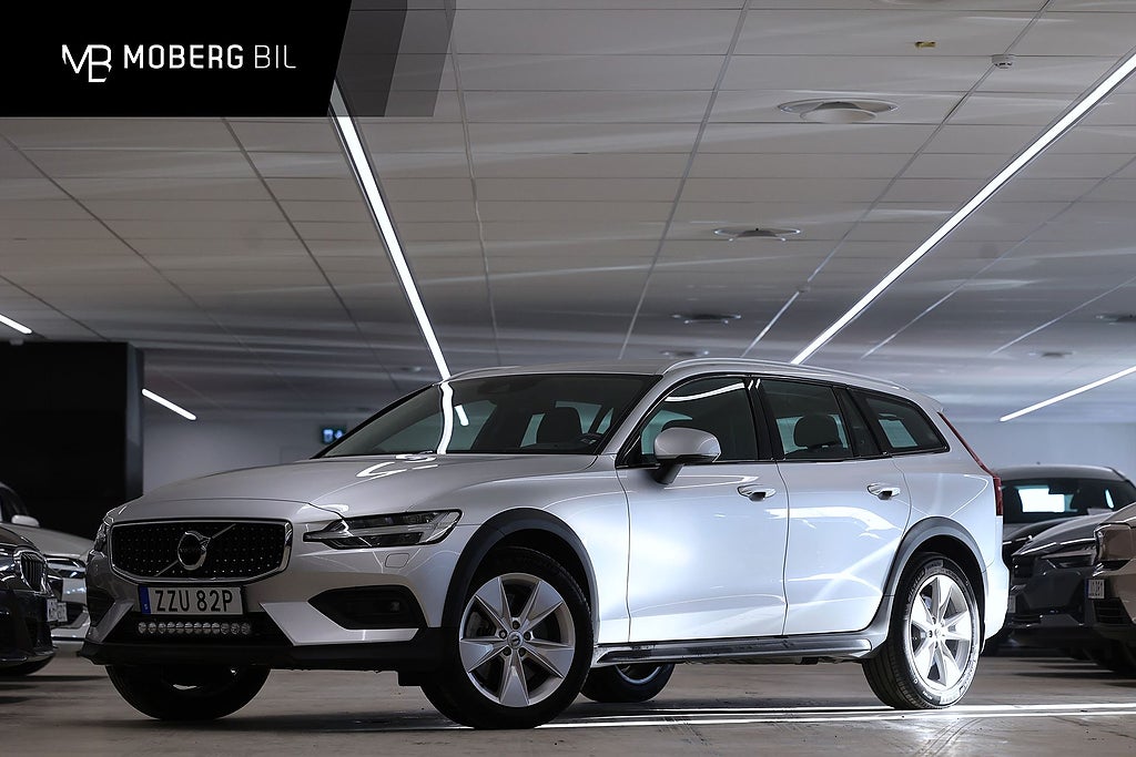 Volvo V60 Cross Country B4 AWD 197hk Momentum Drag Värmare