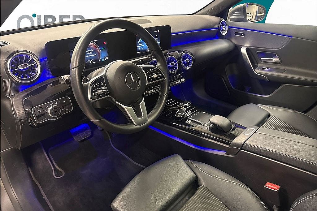 Mercedes-Benz A 180, panorama, backkamera, 1 brukare