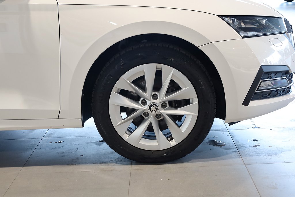 Skoda Octavia Kombi iV Style Aut Kamera Värmare Leasbar 2022