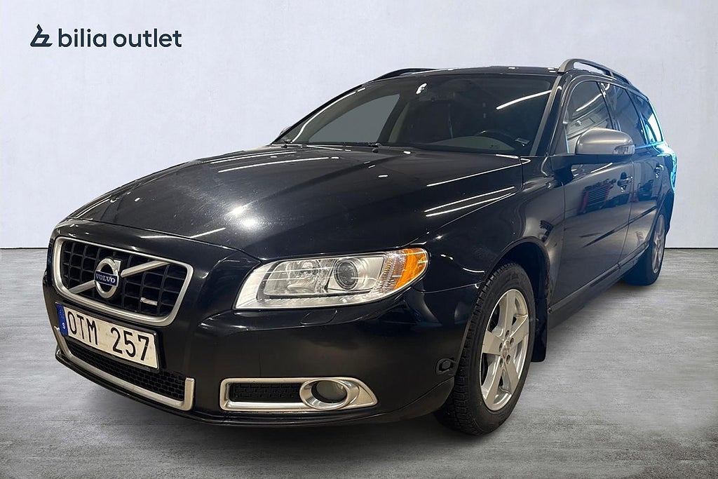 Volvo V70 2.5 FT Momentum Automat / Dragkrok / P-Sensor / BT