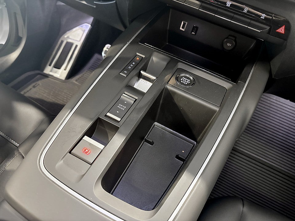 Bild på Citroën C5 Aircross Shine Exclusive 1.2 PT 130hk Aut PANO P-SENSORER