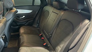 SUV Mercedes-Benz GLC 9 av 16