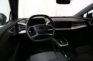 SUV Audi Q4 E-Tron 14 av 26