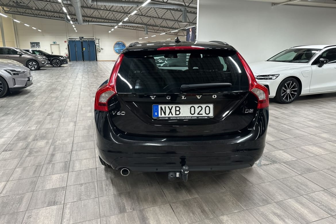 Volvo V60 D2 S/S Momentum 2014, kuva 4/10