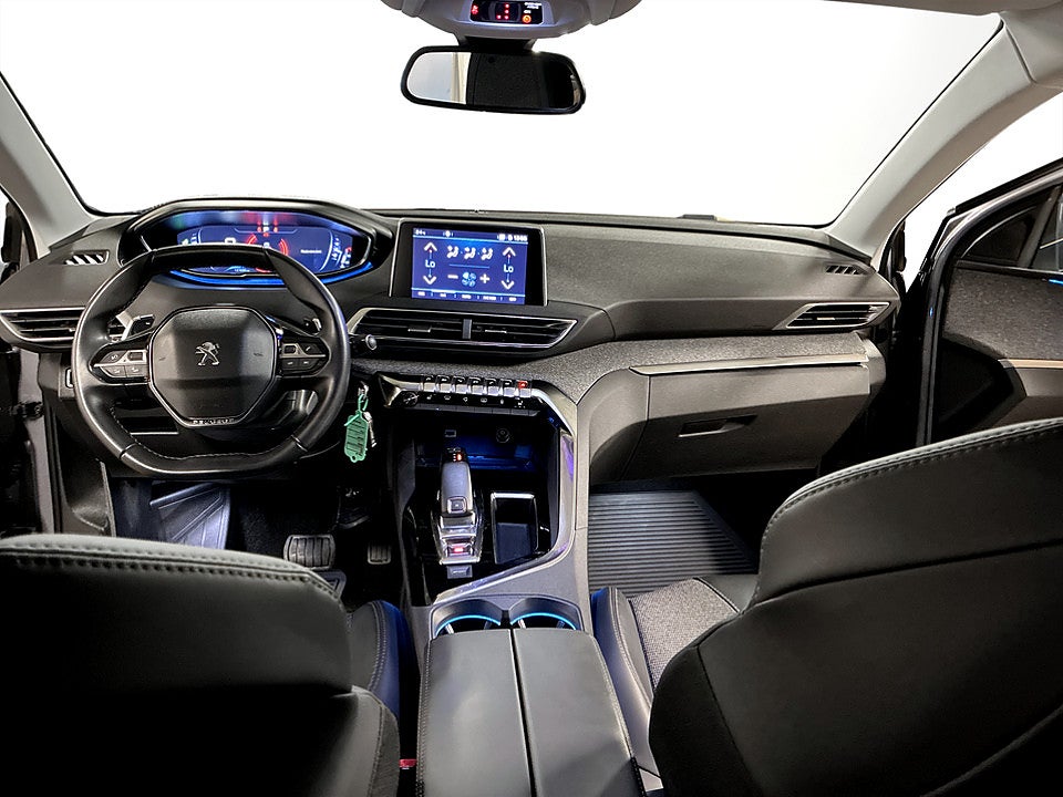 Bild på Peugeot 3008 Allure 1.2 PT 130hk Aut B-KAMERA CARPLAY