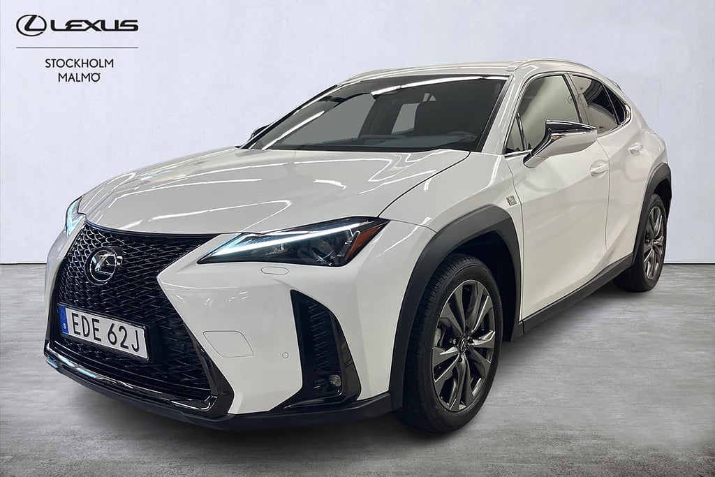 Lexus UX F Sport Design 199hk P-värm Navi Keyless Backkamera