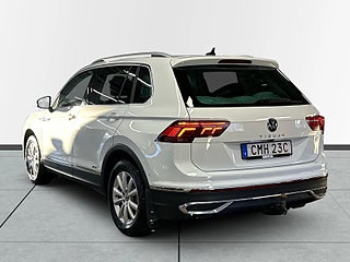Volkswagen Tiguan 2.0 TDI 4M Elegance MOMS/Kamera/Drag/S&VDäck/D-värmare