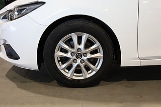 Halvkombi Mazda 3 7 av 21