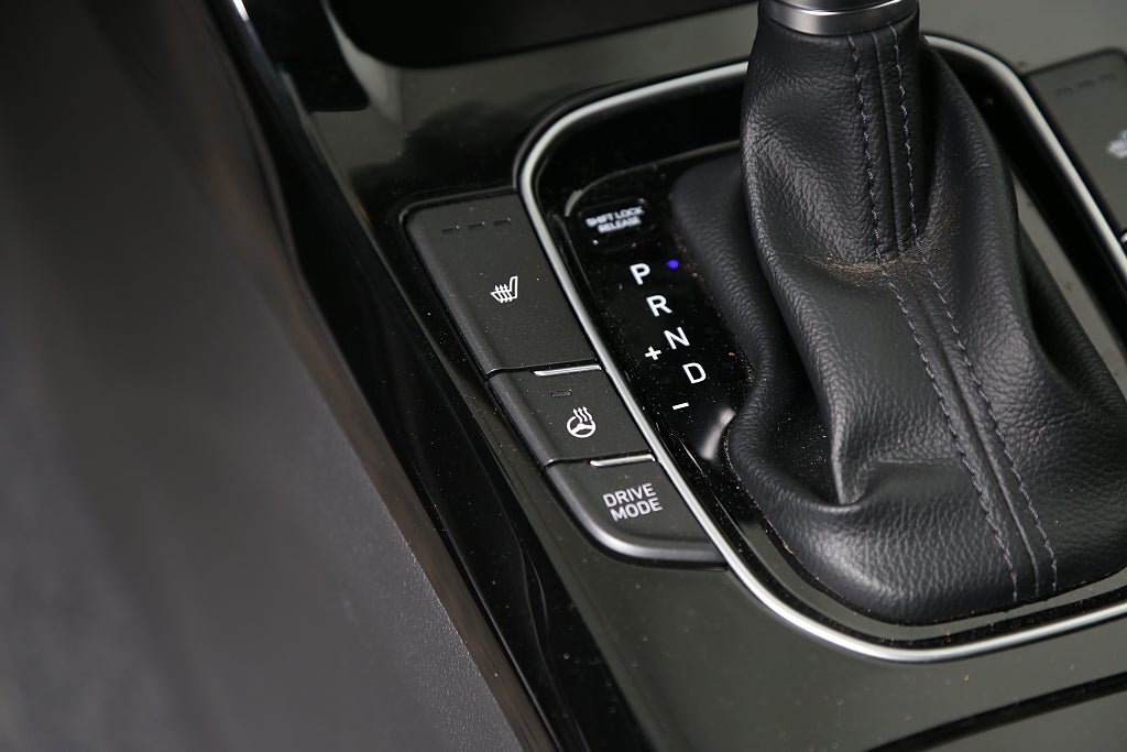 Hyundai i30 1,0 T-GDi MHEV Essential Kombi Aut Navi Kamera