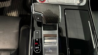 Sedan Audi S8 15 av 18
