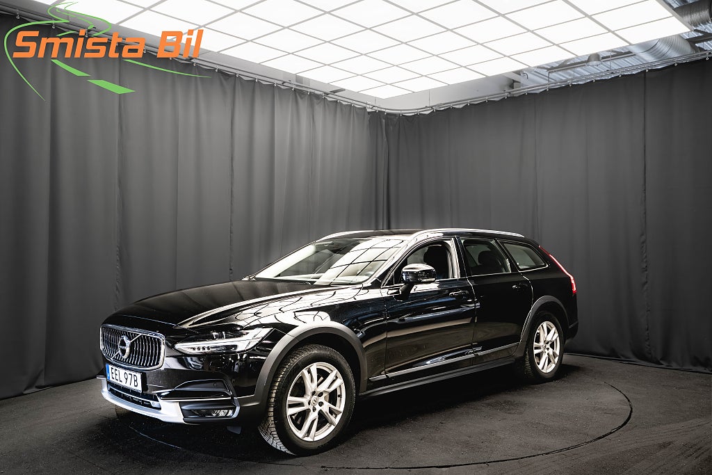 Volvo V90 Cross Country D4 AWD LÄDER DRAG KAMERA D-VÄRM BLIS CARPLAY 190hk