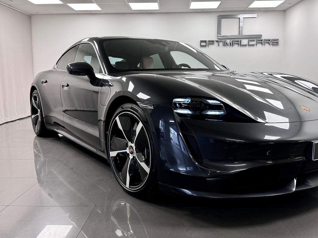 Porsche Taycan 2020 - miniatyr 2