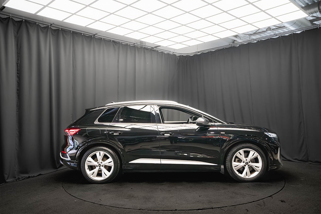 Audi Q4 E-Tron 45 QUATTRO S-LINE KAMERA HEAD-UP SONOS 1-ÄGARE MOMS
