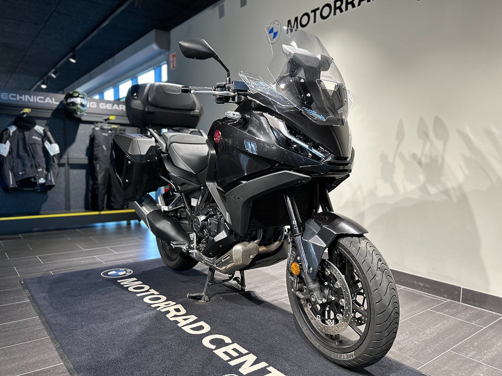 Honda NT1100D / 3,45% Ränta / 3st väskor / Automat / Endast 480 mil