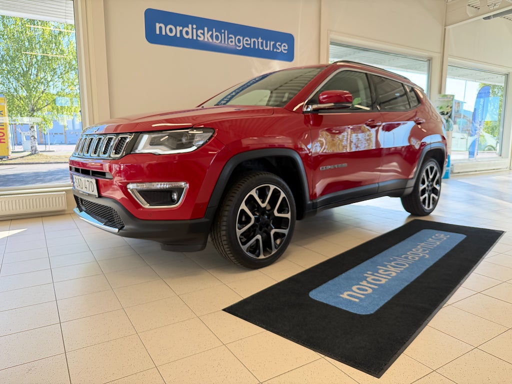 Jeep Compass 1.4i 170hk Bensin Aut 4x4 LIMITED*Nyservad*Skatt 2098kr