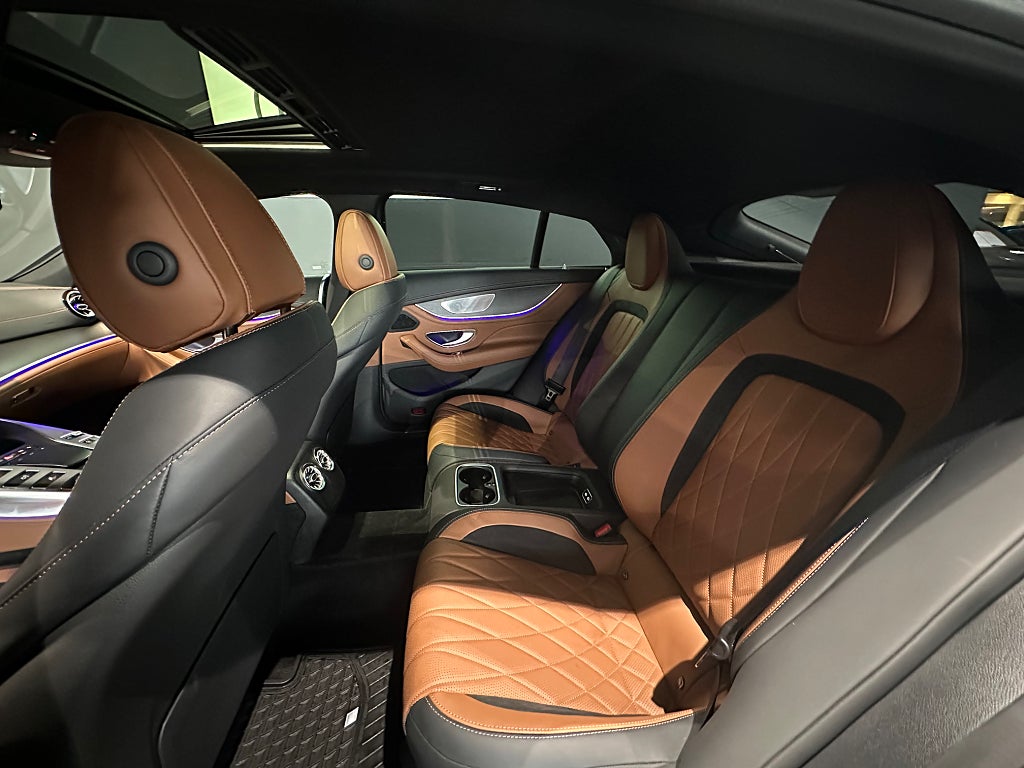 Mercedes-Benz AMG GT 4 43 4MATIC+ Krok Värmare - bild 8
