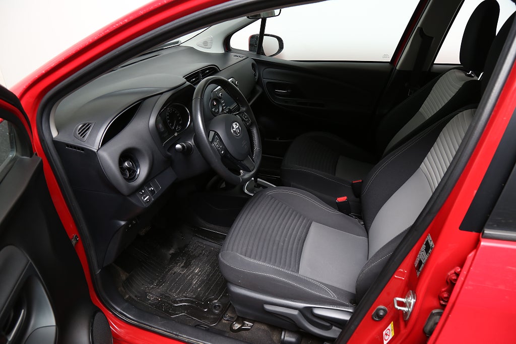 Toyota Yaris Hybrid e-CVT Touch & Go Edition Kamera Navi 2018