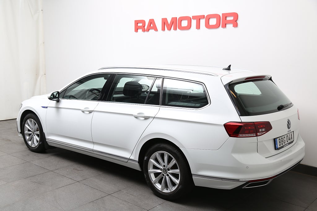 Volkswagen Passat Sportscombi GTE Plug-in 218hk DSG Motorv Extraljusramp 2021