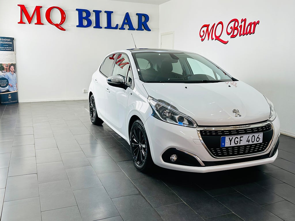 Peugeot 208 5-dr 1.2 PureTech Backkamera||Panorama Euro 6 82hk