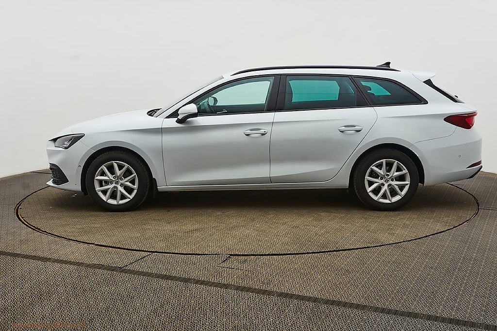 Seat Leon León 1.5 eTSI P-värmare, Drag Teknikpaket, Vision Plus,