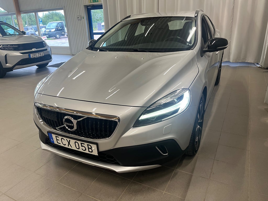 Volvo V40 Cross Country D3 Geartronic Pro Edition Drag VOC Backkamera thumbnail