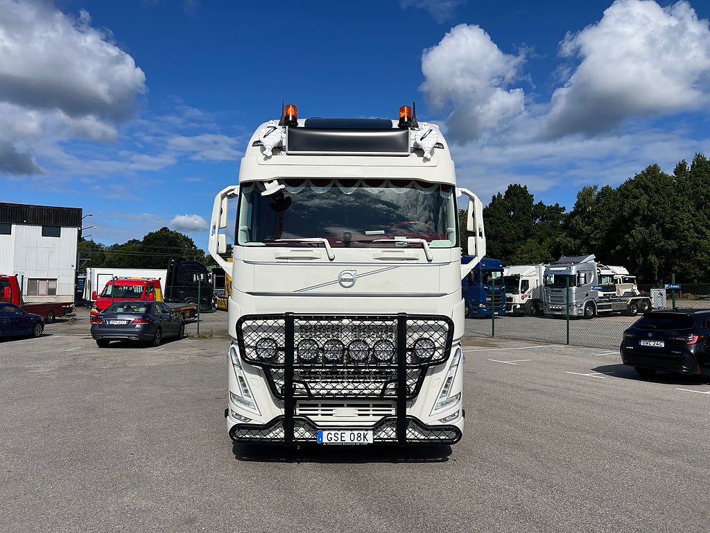 Volvo FH13 500 6x2 Dragbil med Hydraulik, Klädd hytt mm